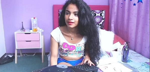  Racy Amateur Girl Jerks Off Firmly On Webcam - cam girl From Costa Rica